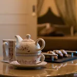 April Luxury Suites (Adults Only)
