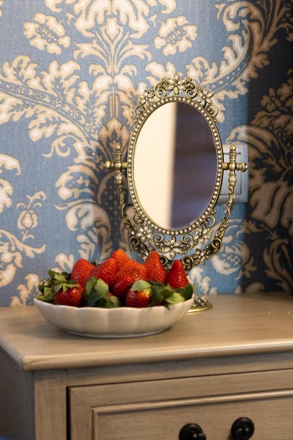 April Luxury (adults Only) 4*