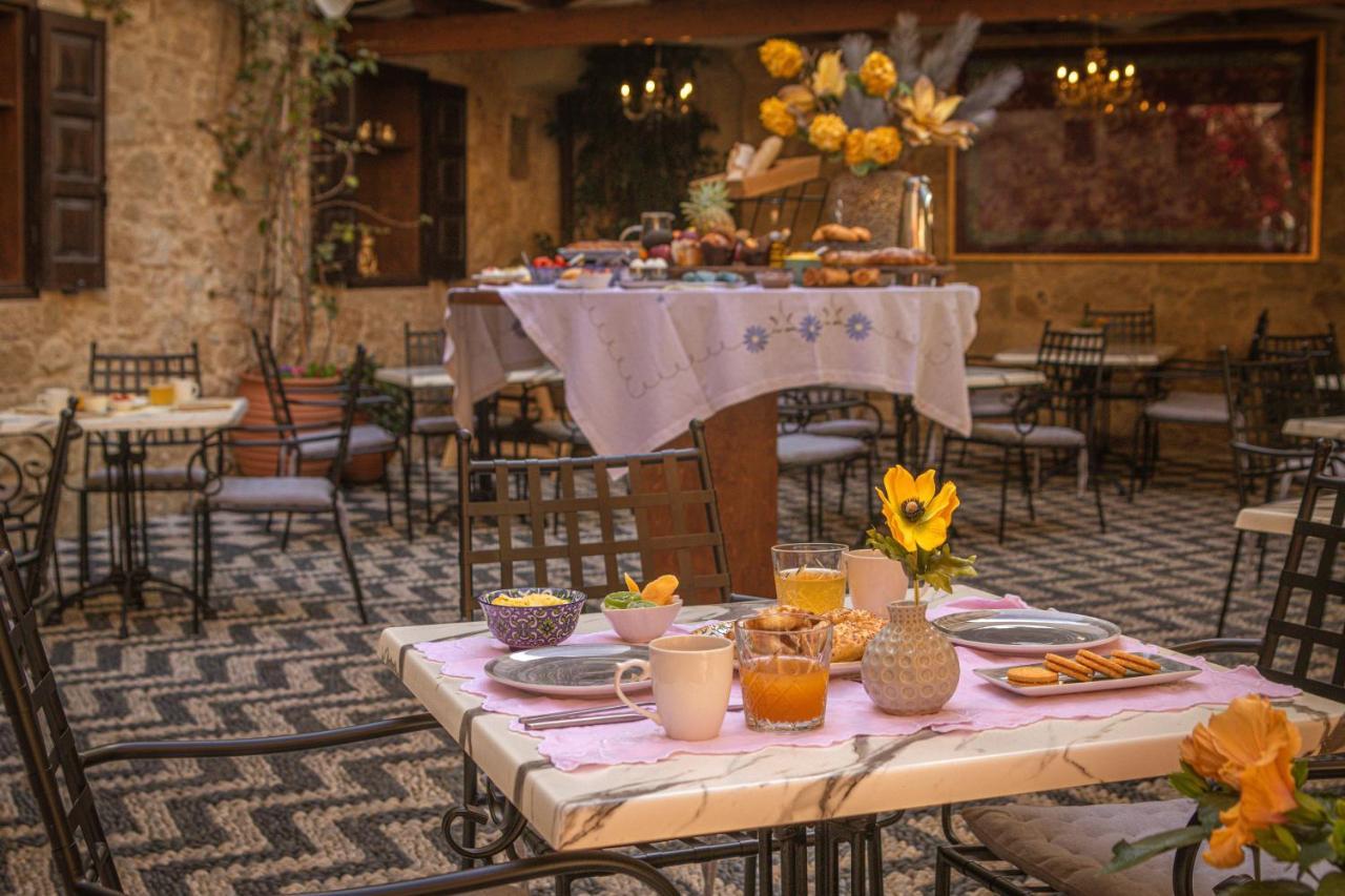 Hotell April Luxury (adults Only)