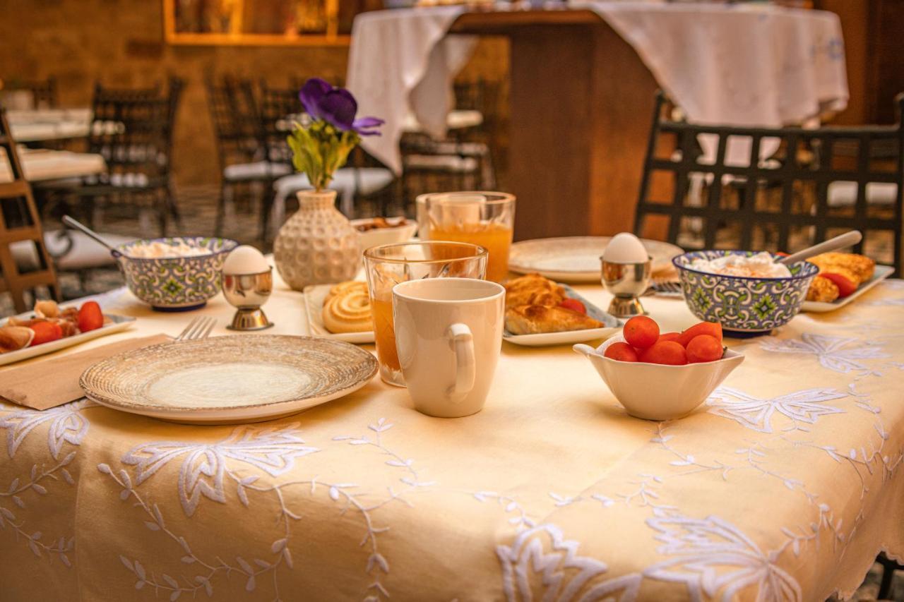 Hotell April Luxury (adults Only)